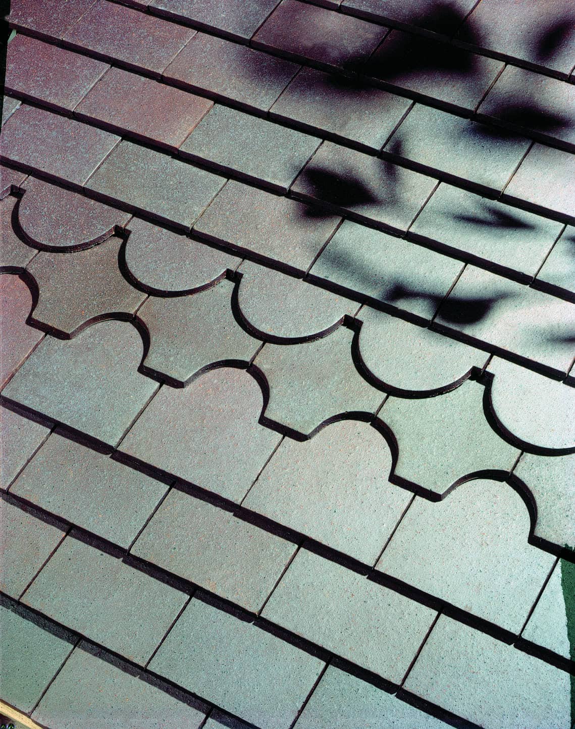 Dreadnought Blue Brindle tiles with ornamentals