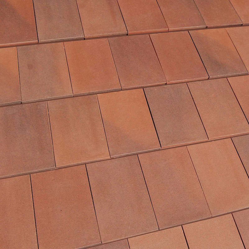 Plana Interlocking Roof Tile in Magma Red