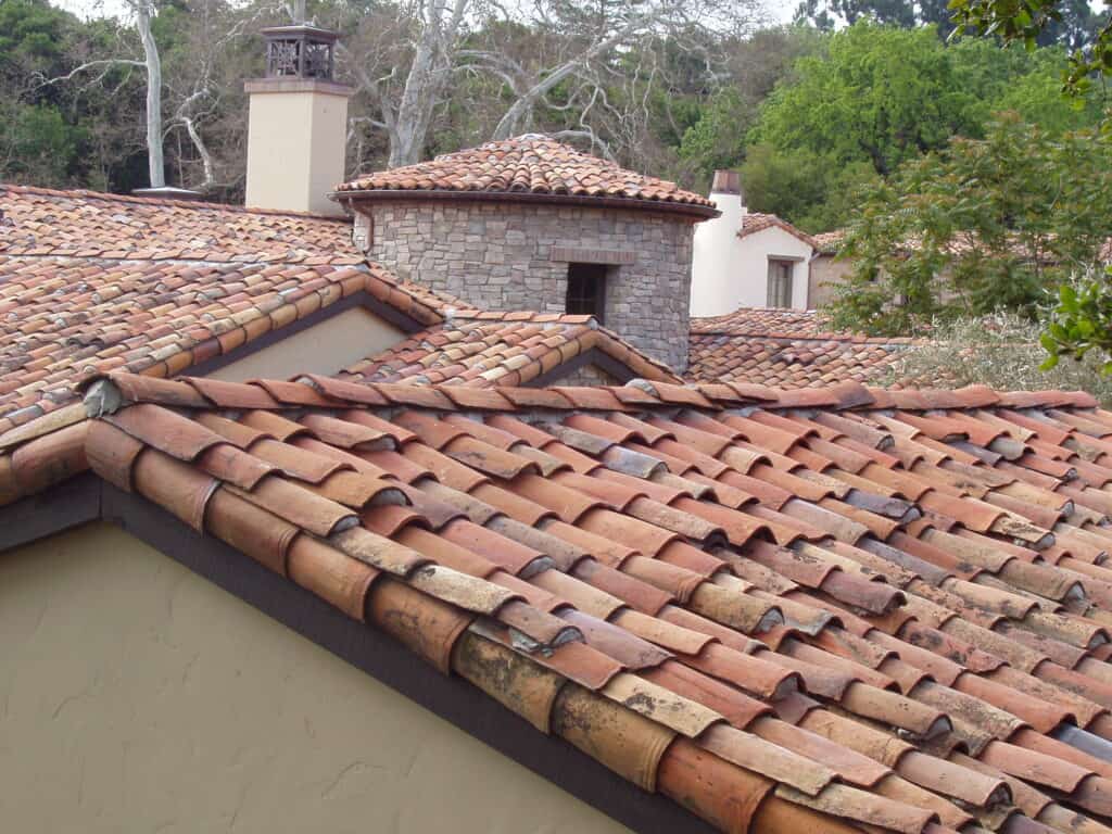 Elegant yet rustic, the castellated ridge and soft weathering complete the traditional look.