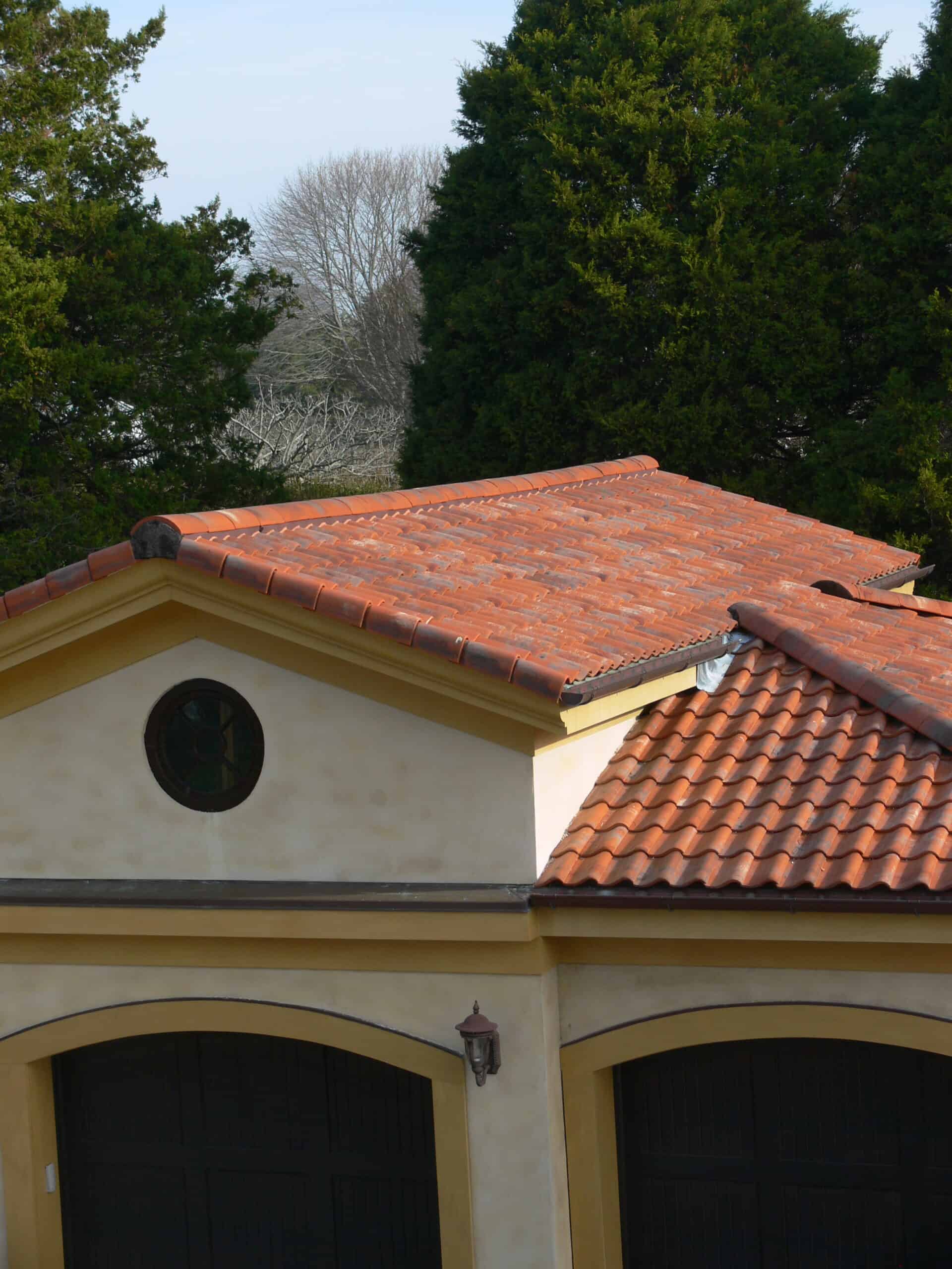 Pottelberg 451 Clay Pantile – Garage Roof Detail