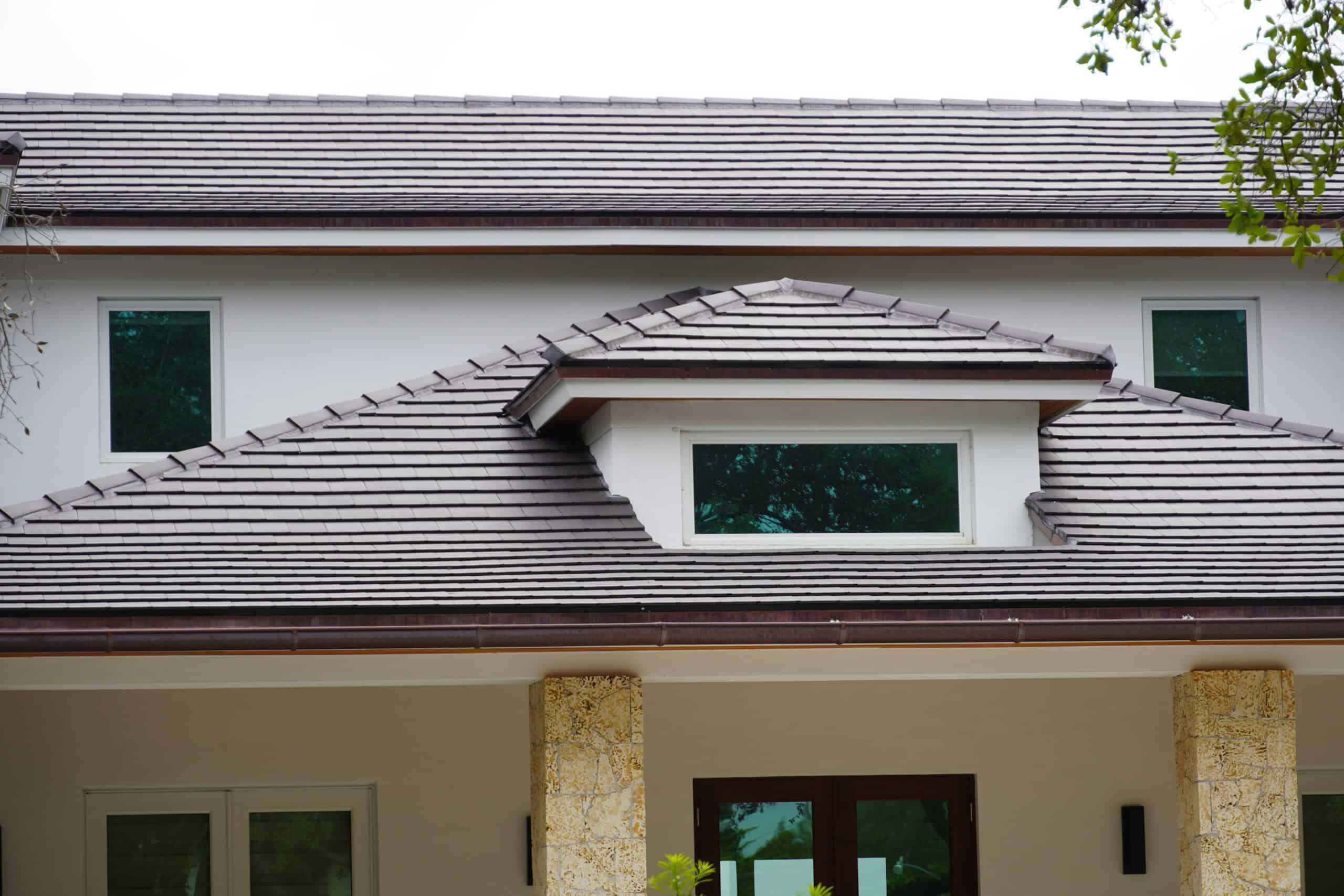 Verea Flat Interlocking Tile – Graphite Finish