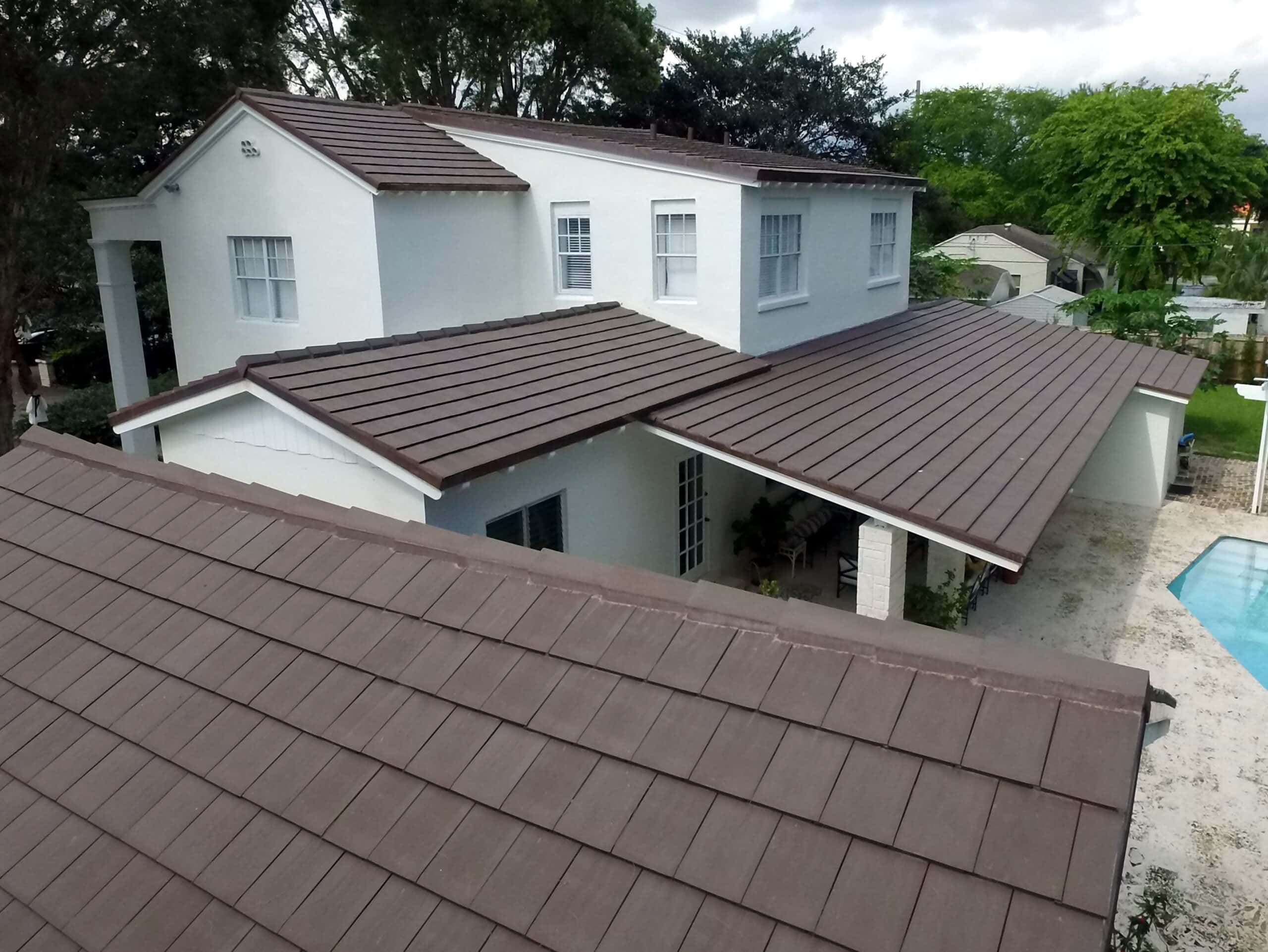 Verea Flat Interlocking Tile – Graphite Finish