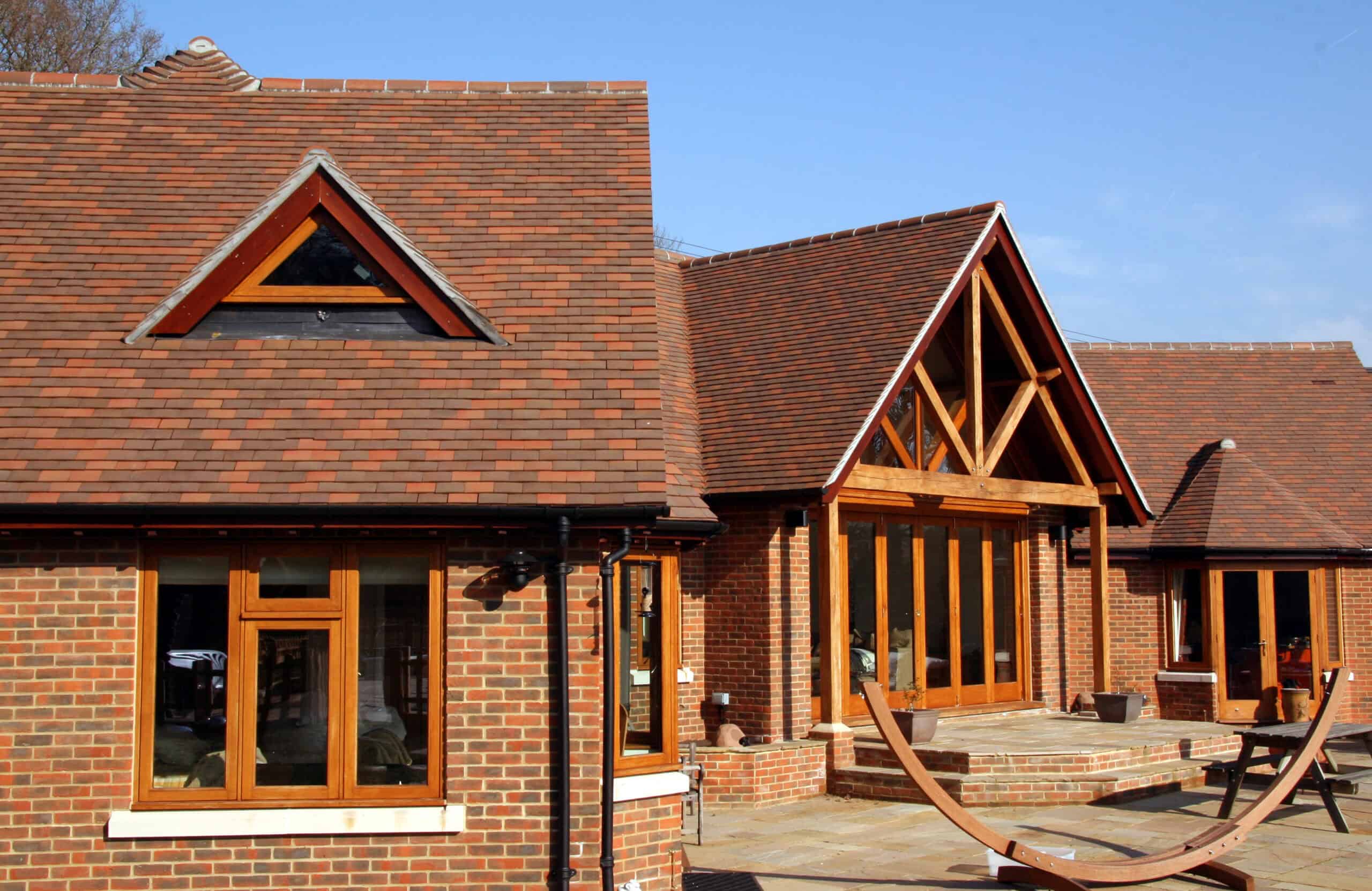 Lakewood Home with Collingwood Blend Clay Roof Tiles